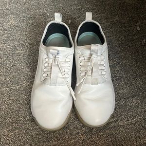 Clove - Healthcare worker shoes